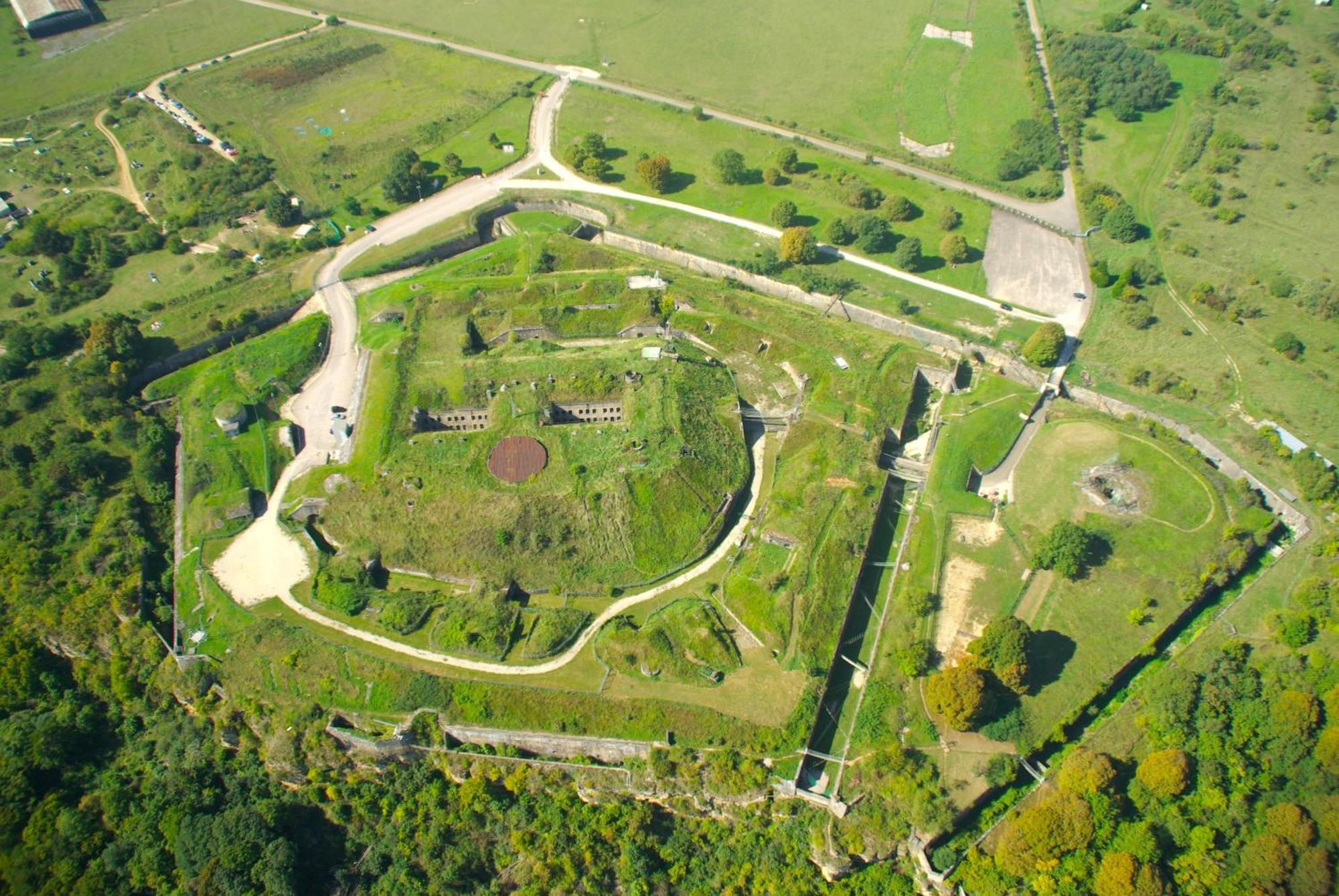 Auberge Du Fort Pelissier Pont-Saint-Vincent エクステリア 写真